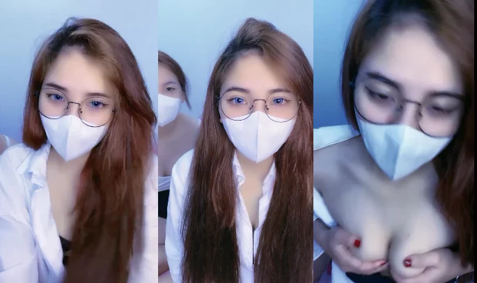 Hai em teen mới lớn livestream show hàng cực phê Part 4 – Việt Nam