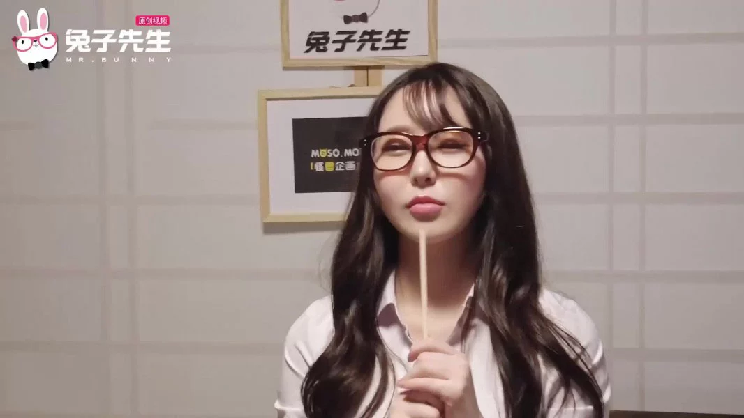 TZ100 - Hiếp dâm tập thể em gái hàng ngon đêm giao thừa – Trung Quốc